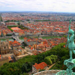 Un ange domine Notre-dame-de-fourviere